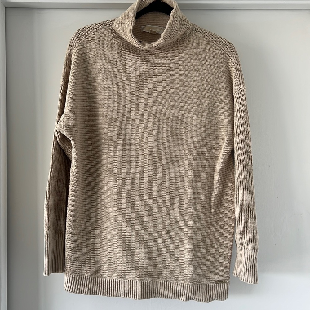 Like new Michael Kors Large mock neck sweater